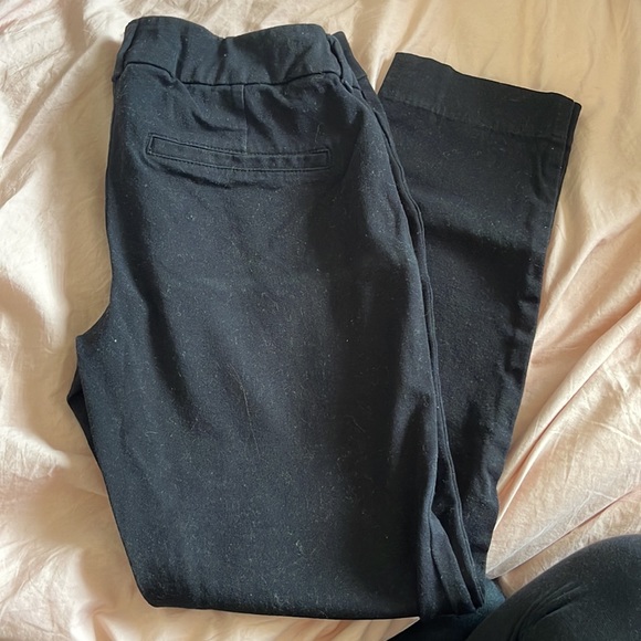 Old Navy Pixie Mid Rise skinny pants - Picture 4 of 4